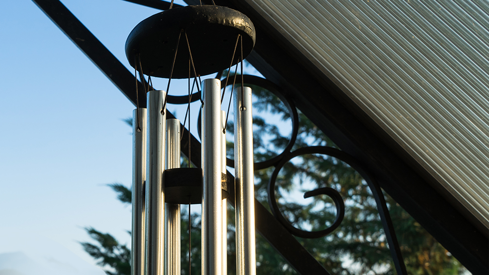 10-green-thumb-gifts-for-gardeners-wind-chimes